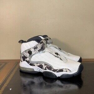 Nike Air Penny 4 LE Camo Graffiti White Black 313936-101 Gradeschool Size 5.5Y